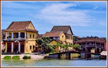 Japanese Bridge in Hoi An / ***