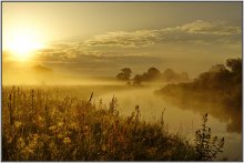 Dawn over the Neman. / ***