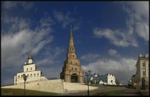 Kazan. View of the Church of the Entry into the Temple of the Most Pure Virgin, Tower Syuyumbike Annunciation / ***