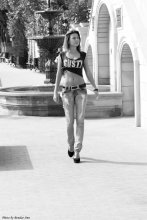 Walk / ***