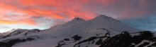 Sunset on Elbrus / ...........