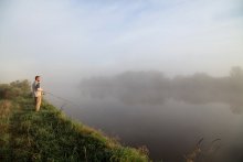 Fishing in the fog ... / ***