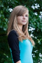 Girl with beautiful eyes / ***