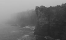 Morning fog at the &quot;Devil&#39;s Mouth&quot; / ***