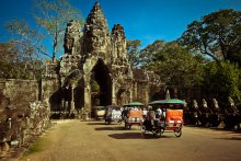 Angkor Thom / ***