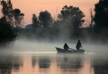 Morning fishing / ***