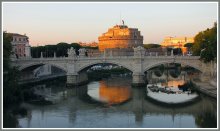 Castel Sant&#39;Angelo on the Tiber River / ***