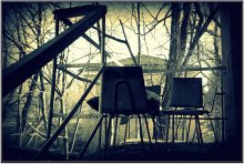 In an abandoned camp / ***