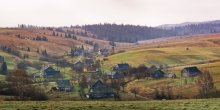 morning in Carpathian village / ***