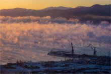 Baikal dawn in December / ***