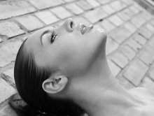 Glossy / ***
