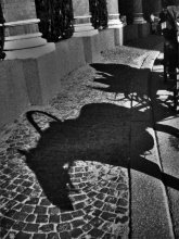 shadows again / ***
