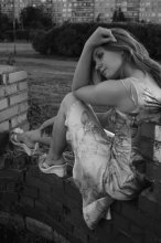 Black and white thinking ... / ***