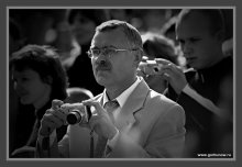 Paparazzi. In step with the times / ***