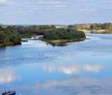 Expanses of the Dnieper / ***