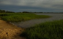 Lake in the evening / ***