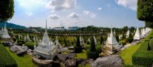 Thai Versailles / ***