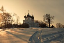 In the rays of the winter sun / ***