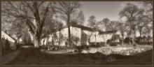 The walls of the castle of Uzhgorod / ******