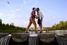 Couple at the lake / ***