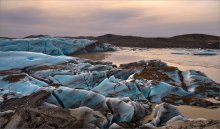 The glacier at sunset / *****