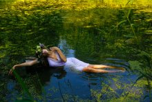 Green summer / Model:Anna Janiszewskaia