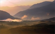 Dawn in a mountain village / *****