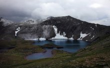 Lake Seventeen of the pass / ***