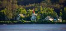 along the Gatineau River / along the Gatineau River