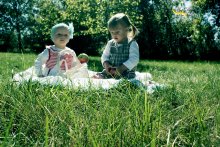 The kids on the grass,! / ***