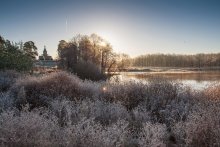 The holy lake / ***