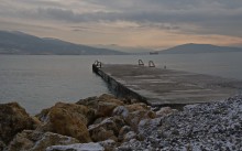 Light snow on yellow stones / ***