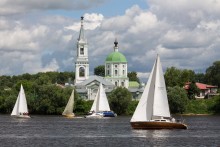 Ekaterinensky monastery and sails / ***