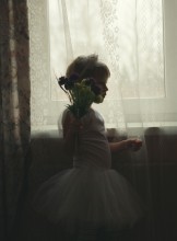 Who flowers? / ***