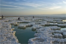 People &quot;on the ice&quot; ... / ***