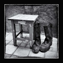 old boots and stool / ***