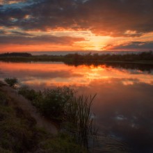 Lit on fire sunset river / ***