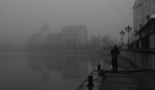 lone fisherman / ***