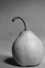 pear / ***