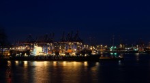 In the port of Hamburg. / ***