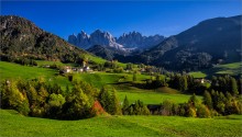 Walking in the Alps / ***