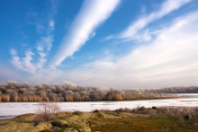 Winter day of autumn. / ***