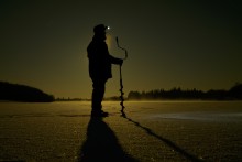 Night Fisherman / ***