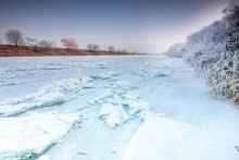 Dnipro River in December / ***