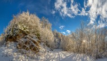 Snow and sunny day! / ***