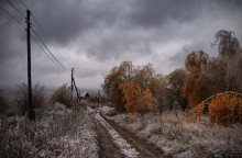 Frozen Autumn / ***