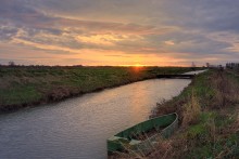 Just before the sunrise. / Photo taken in Reninge (Flanders).