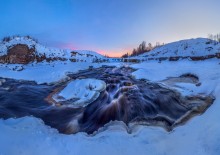 Dusk on the River Tosna. / ***