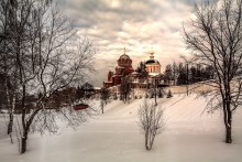 Winter evening in Hotkovo / ***