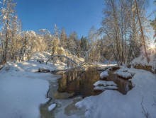 Winter view on the river. / ***